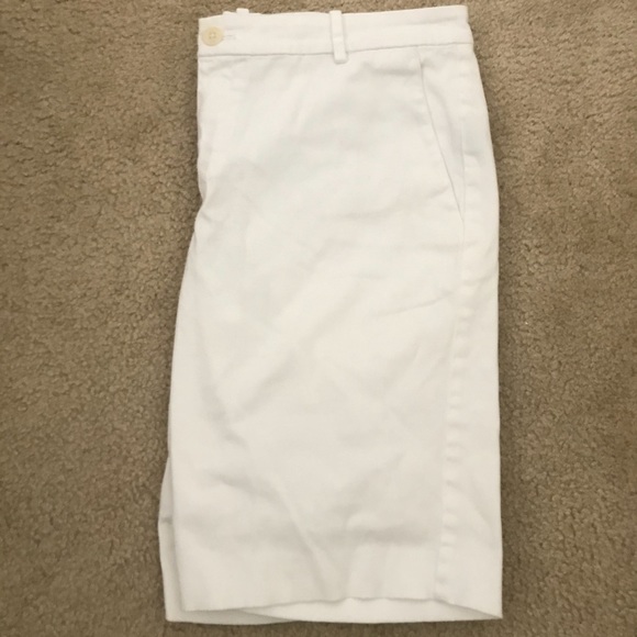 White shorts - Picture 3 of 5